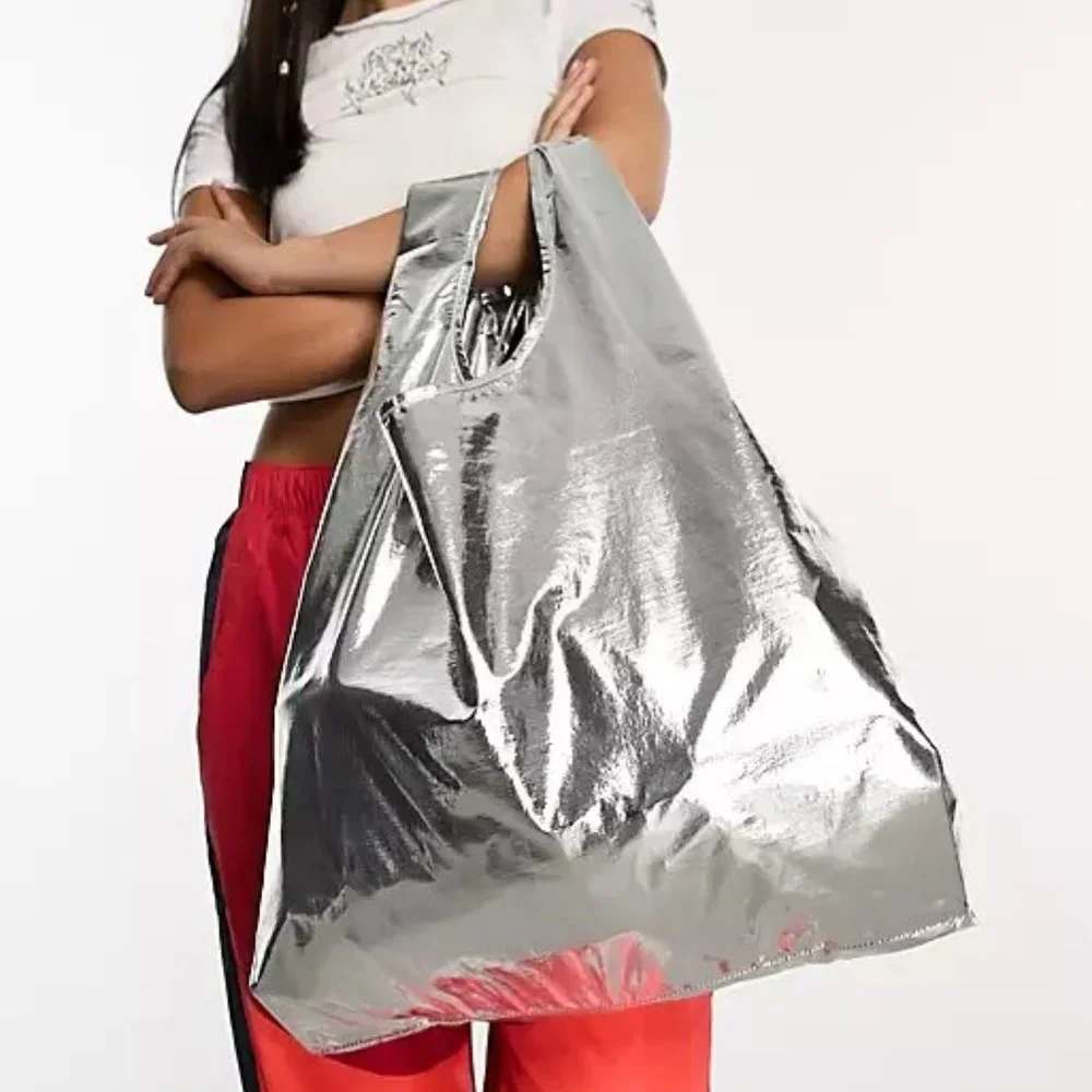 NWT Standard Baggu - Metallic Silver - Picture 7 of 7